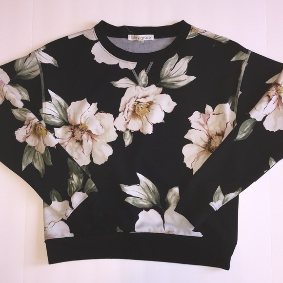 lola grace Sweaters - Black Floral Lola Grace Sweatshirt Size Small